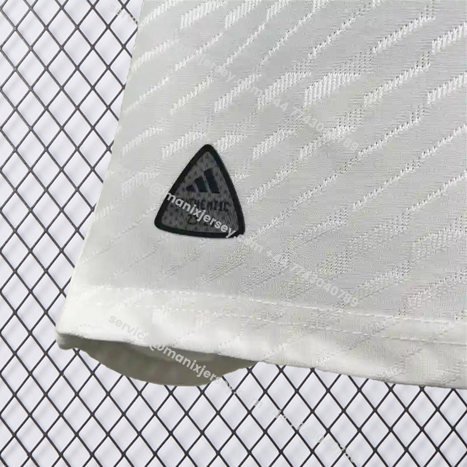 ManixJersey.com | Retro Manchester United 2023-24 Away White Jersey - Player Version -Customize Name, Number and Patch | Worldwide Shipping