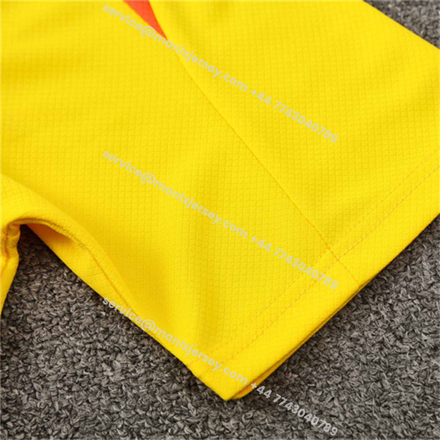 ManixJersey.com | Brazil 25-26 Kids Short-Sleeve Training Set - Yellow Top & Black Shorts -Customize Name, Number and Patch | Worldwide Shipping