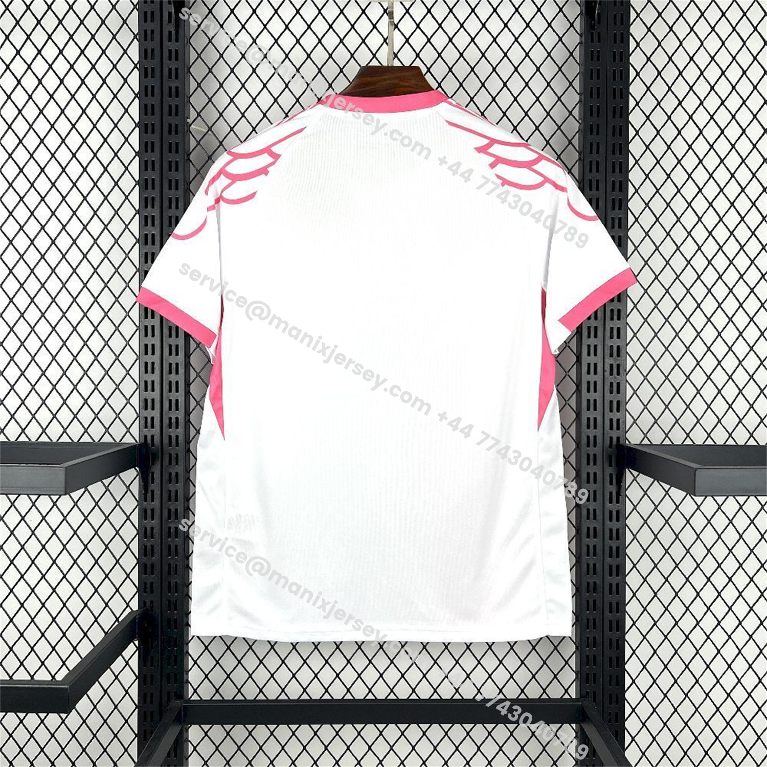 ManixJersey.com | Barcelona 25-26 Pink And White Special Jersey - Fans Version -Customize Name, Number and Patch | Worldwide Shipping