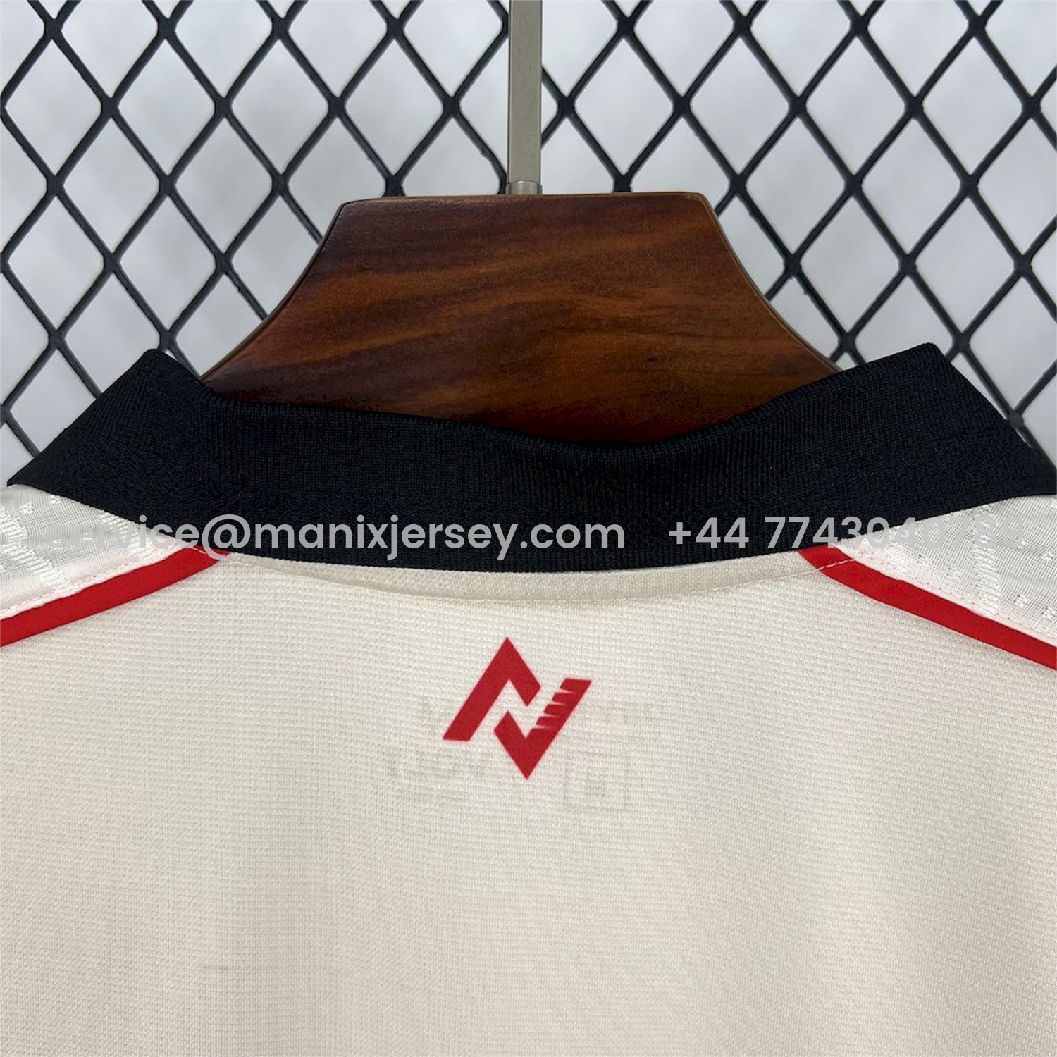 ManixJersey.com | Vitoria 25-26 Beige Goalkeeper Jersey - Fans Version -Customize Name, Number and Patch | Worldwide Shipping