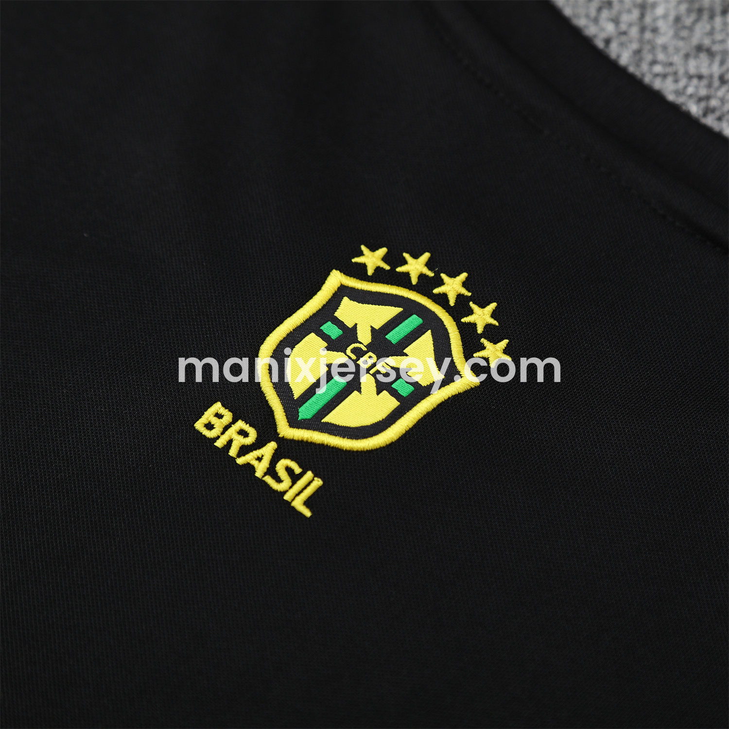 ManixJersey.com | Brazil 25-26 Green Jesus Statue Vest Training Set - Green Vest & Black Shorts -Customize Name, Number and Patch | Worldwide Shipping
