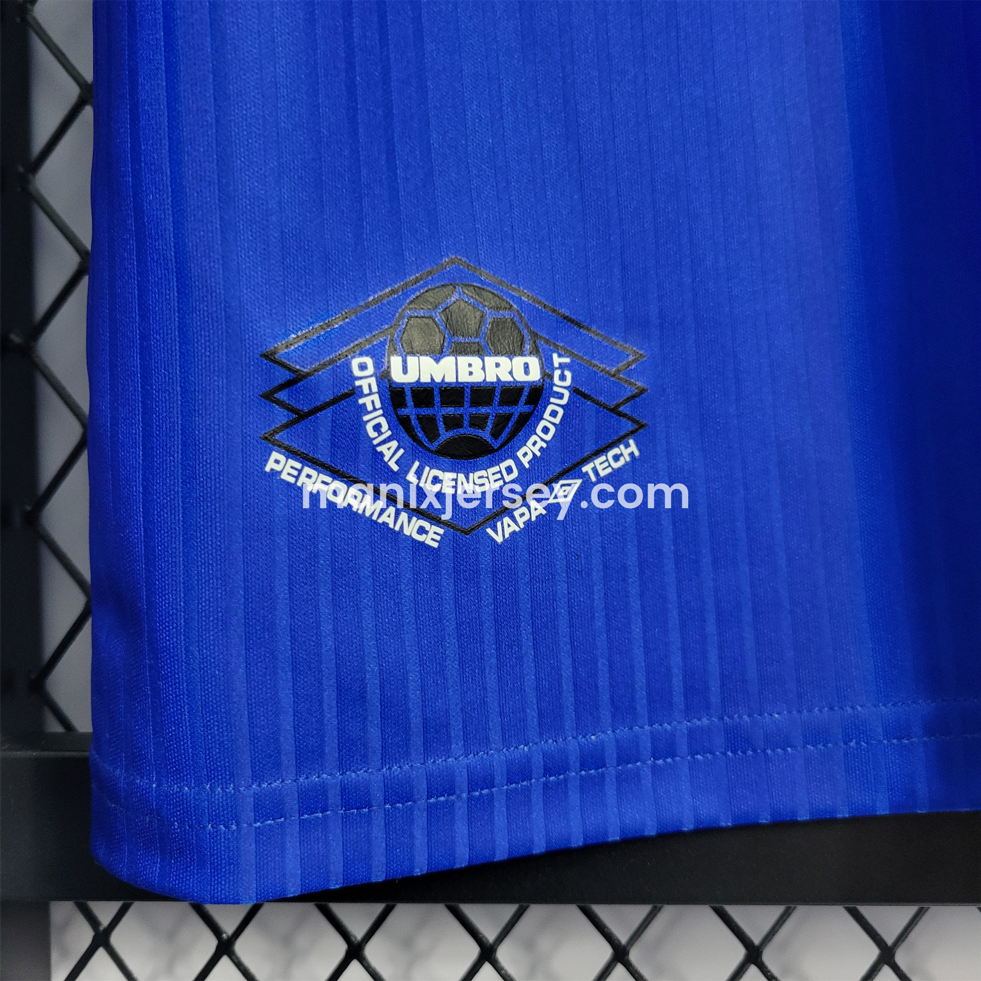 ManixJersey.com | Retro Manchester United 96-97 Third Away Jersey -Customize Name, Number and Patch | Worldwide Shipping