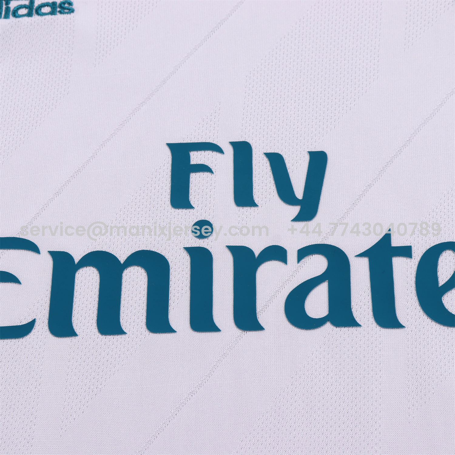 ManixJersey.com | Retro Real Madrid 17-18 Home Long Sleeves Kids Kit -Customize Name, Number and Patch | Worldwide Shipping