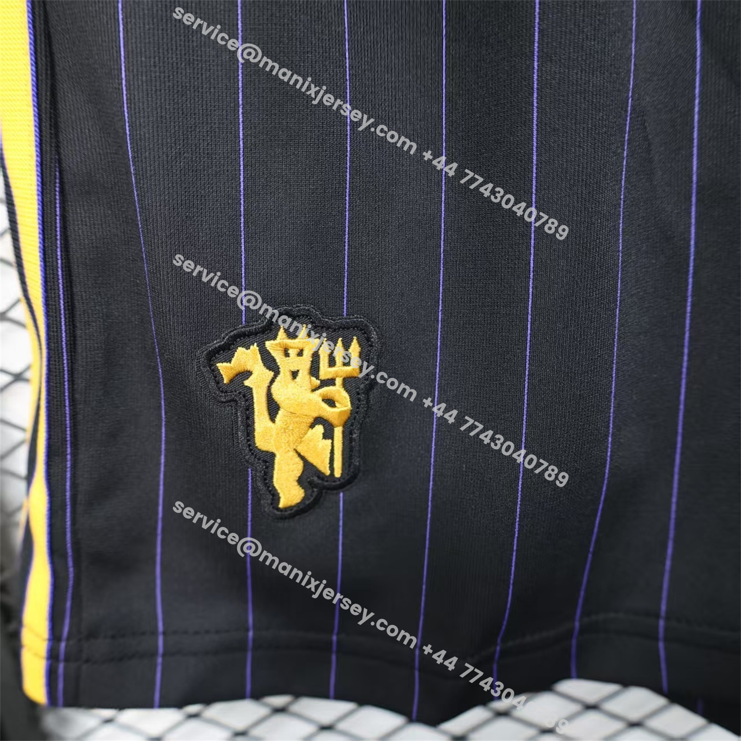 ManixJersey.com | Manchester United 25-26 Trefoil Black Travel Shorts - Player Version -Customize Name, Number and Patch | Worldwide Shipping