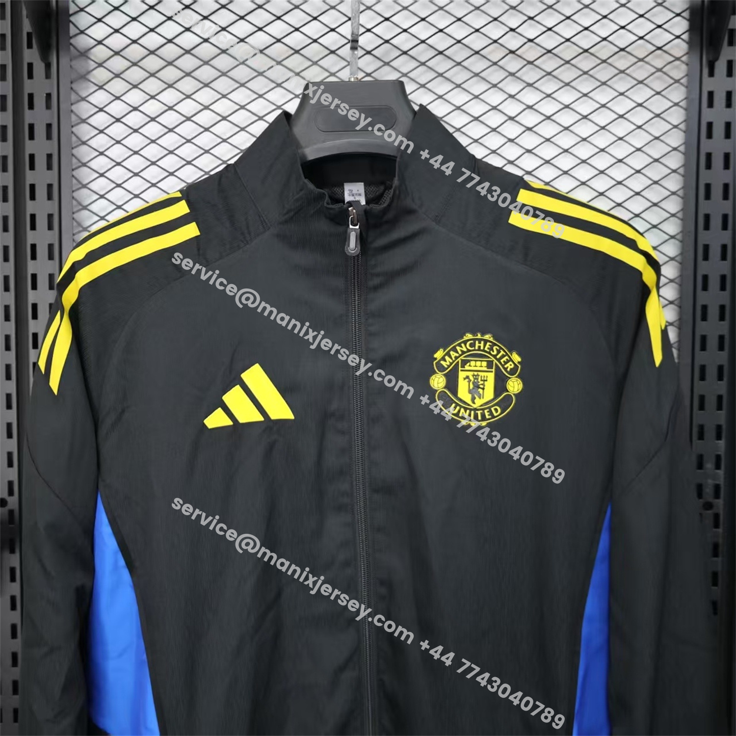 ManixJersey.com | Manchester United 25-26 Black Windbreaker Jacket - Deep Green -Customize Name, Number and Patch | Worldwide Shipping