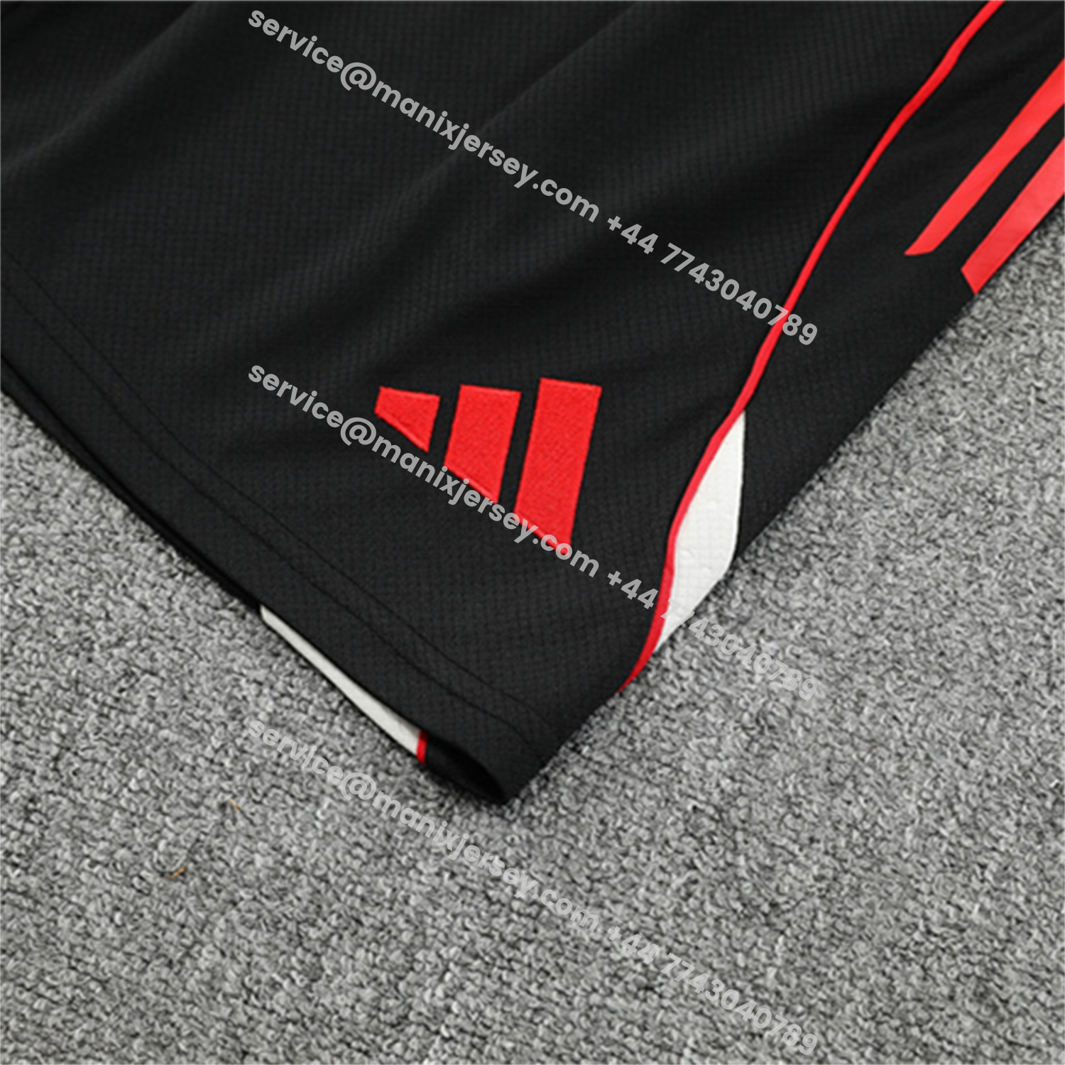 ManixJersey.com | Liver.pool 25-26 Kids Short-Sleeve Training Set - Red Camouflage Top & Black Shorts -Customize Name, Number and Patch | Worldwide Shipping