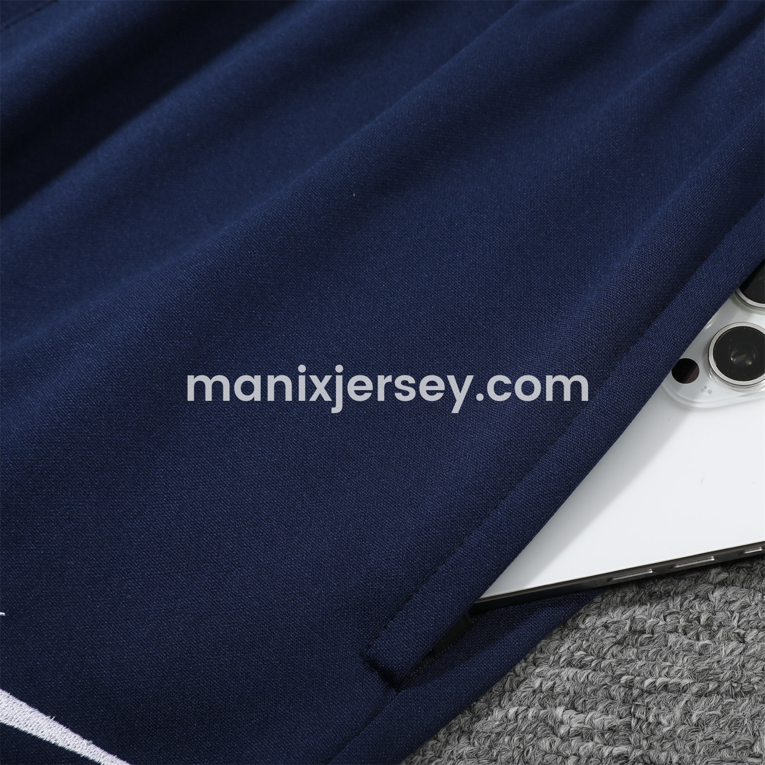 ManixJersey.com | Pumas UNAM 25-26 POLO Short-Sleeve Training Set - Deep Blue Top and Pants -Customize Name, Number and Patch | Worldwide Shipping