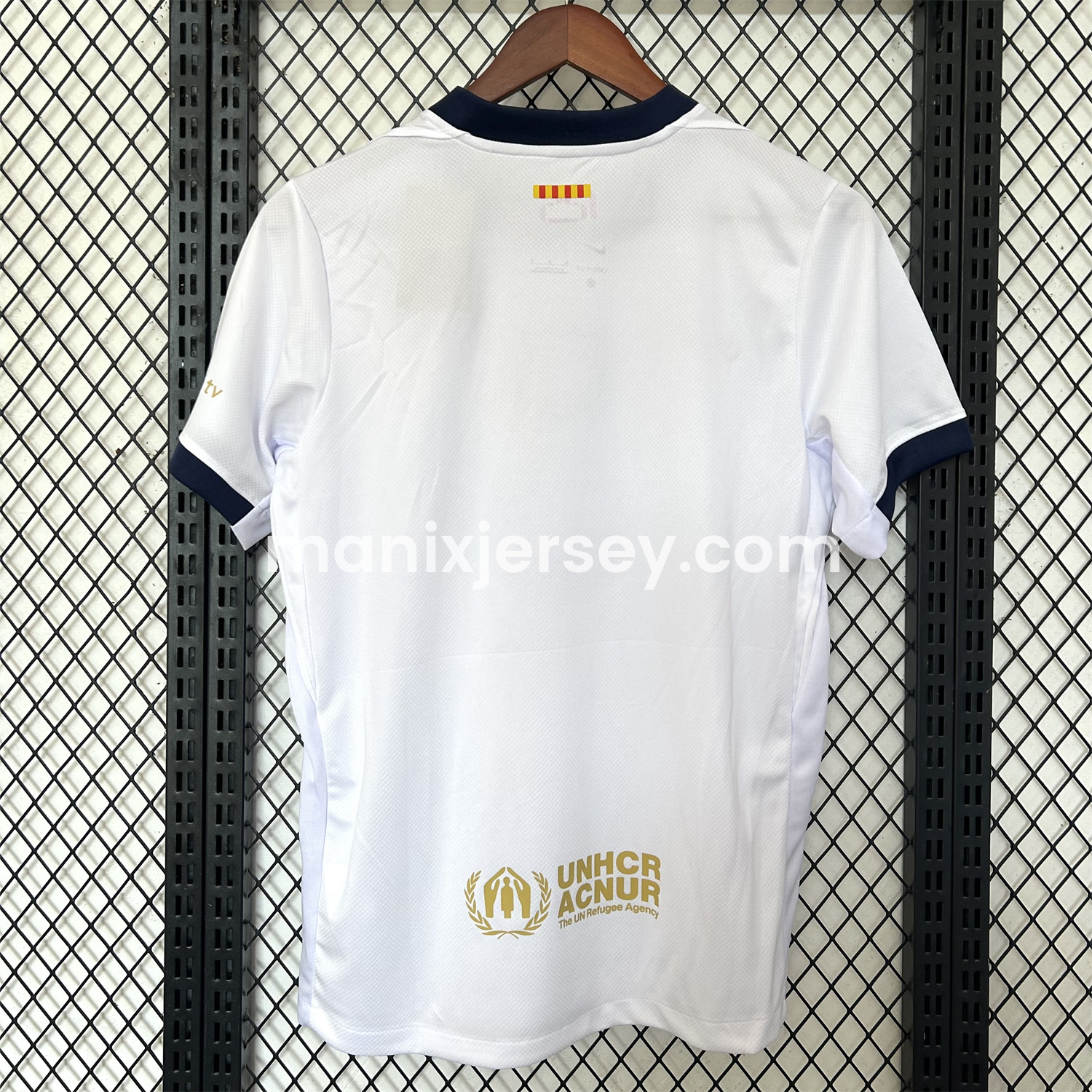 ManixJersey.com | Barcelona 24-25 White GK Pre-match Training Jersey - Fans Version -Customize Name, Number and Patch | Worldwide Shipping