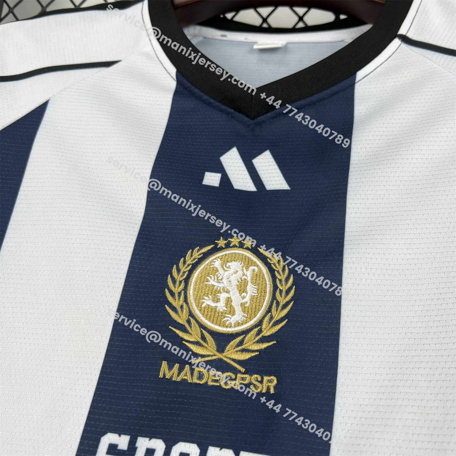 Unisex Deep Blue Striped 2026 World Cup Style V-Neck Soccer Jersey - Fans Version:football jersey mysite: unitedjerseyfootball 邓江浪:football