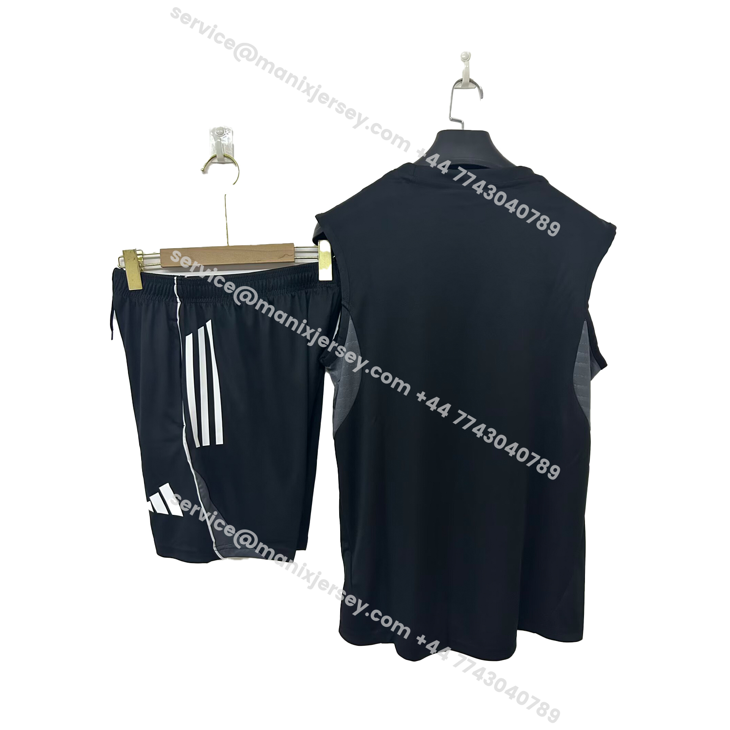 ManixJersey.com | Frankfurt 25-26 Vest Training Set - Black Vest & Black Short -Customize Name, Number and Patch | Worldwide Shipping