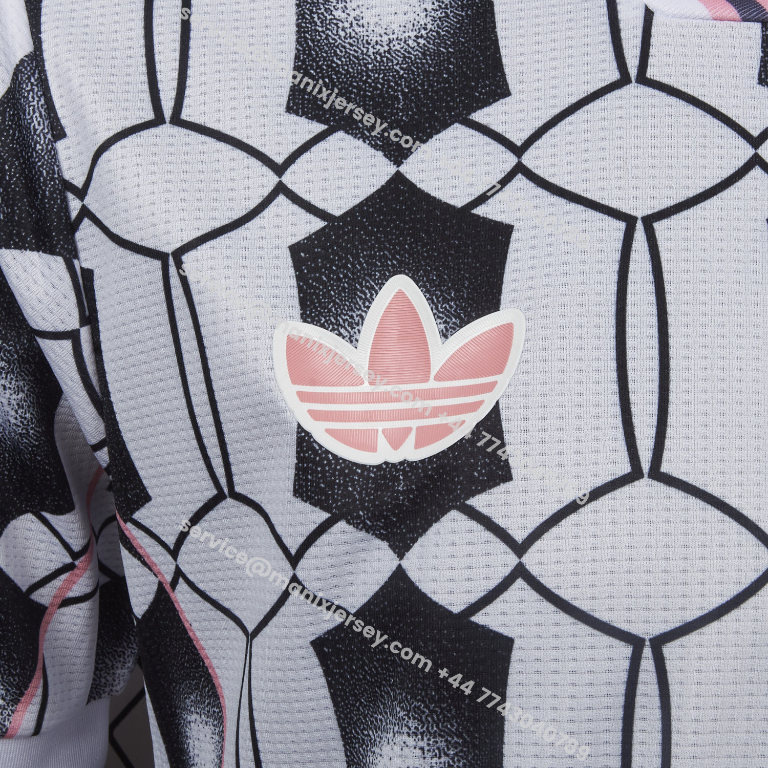 ManixJersey.com | Juventus 25-26 Retro-Style Hexagonal Pattern Jersey - Player Edition -Customize Name, Number and Patch | Worldwide Shipping