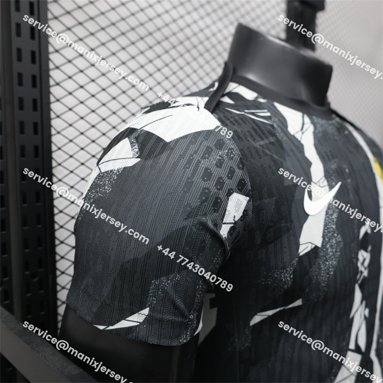 ManixJersey.com | Al Ittihad Jeddah United 25-26 Black Pre-Match Jersey - Player Version -Customize Name, Number and Patch | Worldwide Shipping