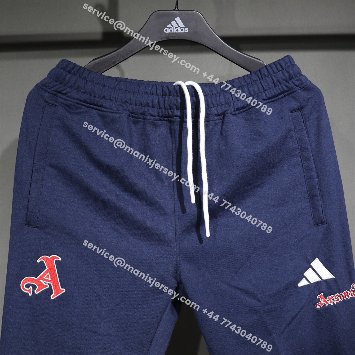 ManixJersey.com | Arsenal 25-26 Pure Color Training Hoodie Set - Deep Blue Hoodie and Deep Blue Pants -Customize Name, Number and Patch | Worldwide Shipping