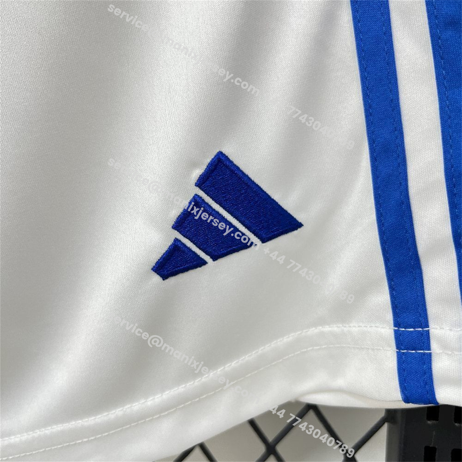 ManixJersey.com | Leeds United 25-26 Home White Shorts - Fans Version -Customize Name, Number and Patch | Worldwide Shipping