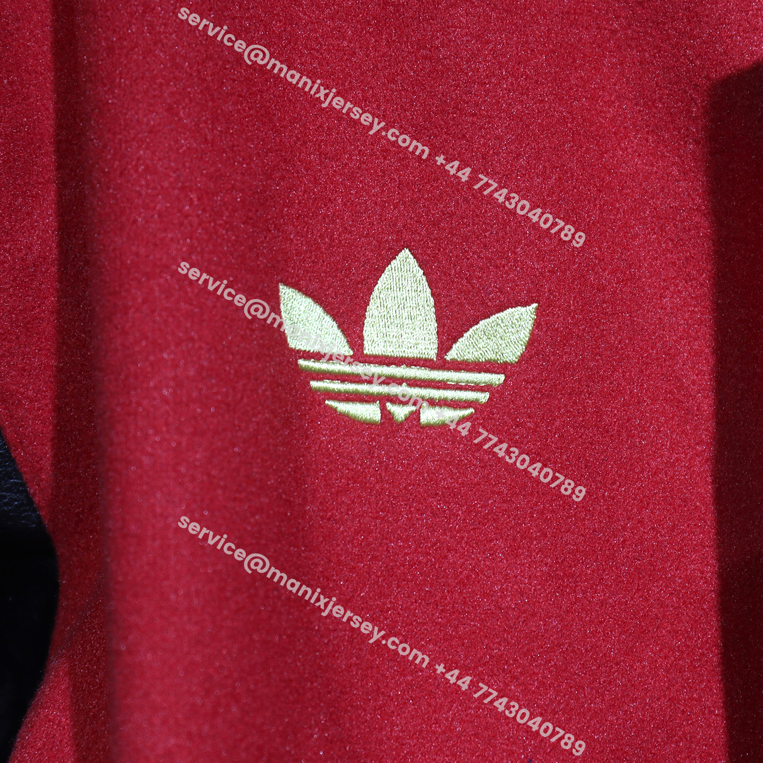 ManixJersey.com | Manchester United 25-26 Warm Windbreaker Jacket - Red And Black -Customize Name, Number and Patch | Worldwide Shipping