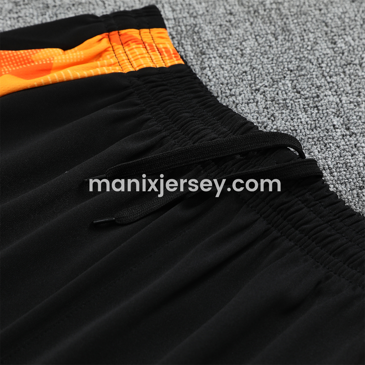 ManixJersey.com | Atletico Mineiro 25-26 Short-Sleeve Kids Training Set - Black Top With Black Shorts -Customize Name, Number and Patch | Worldwide Shipping