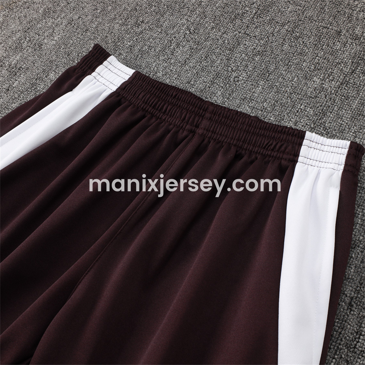ManixJersey.com | Bayern Munich 24-25 Long Sleeve Training Set - Dark Red -Customize Name, Number and Patch | Worldwide Shipping