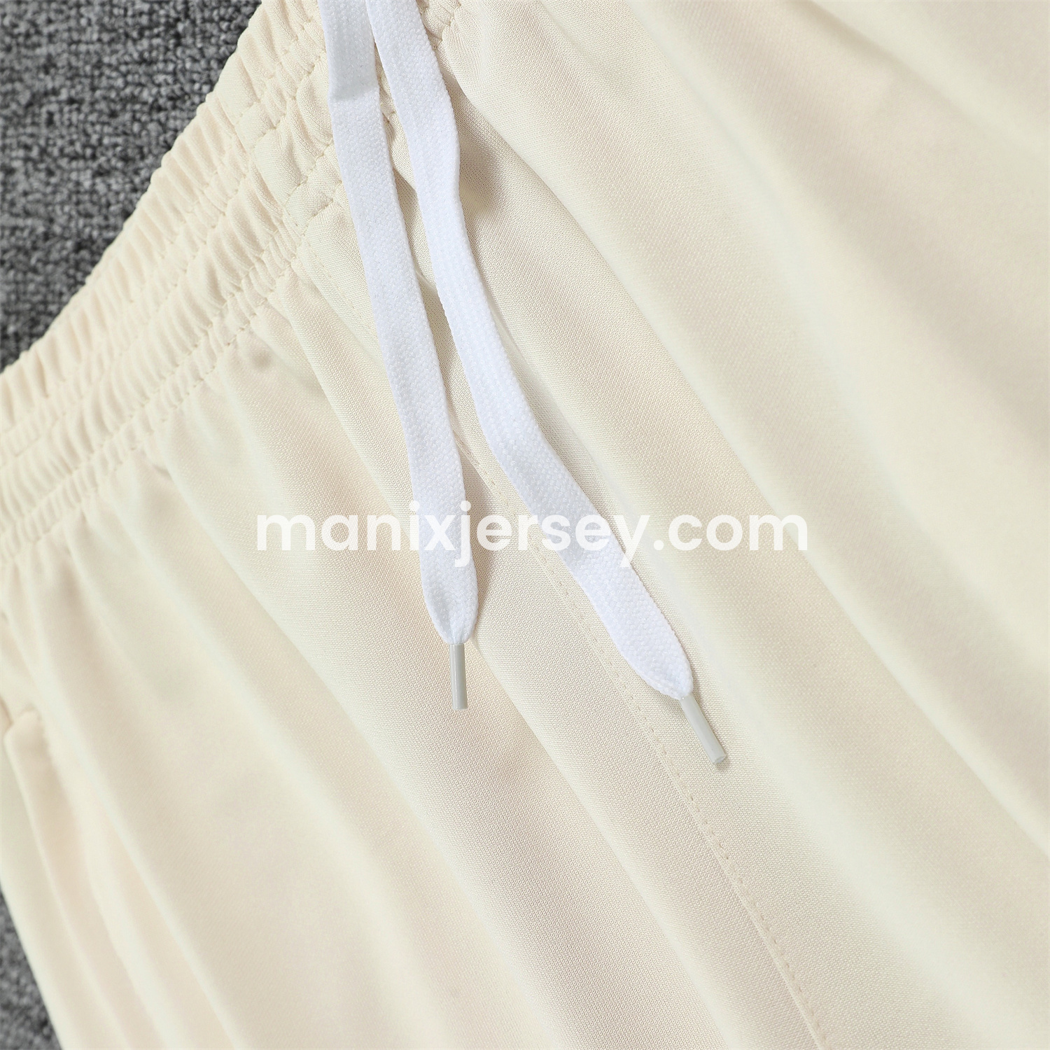 ManixJersey.com | Bayern Munich 24-25 Originals LFSTLR Training Hoodie Set - Beige -Customize Name, Number and Patch | Worldwide Shipping