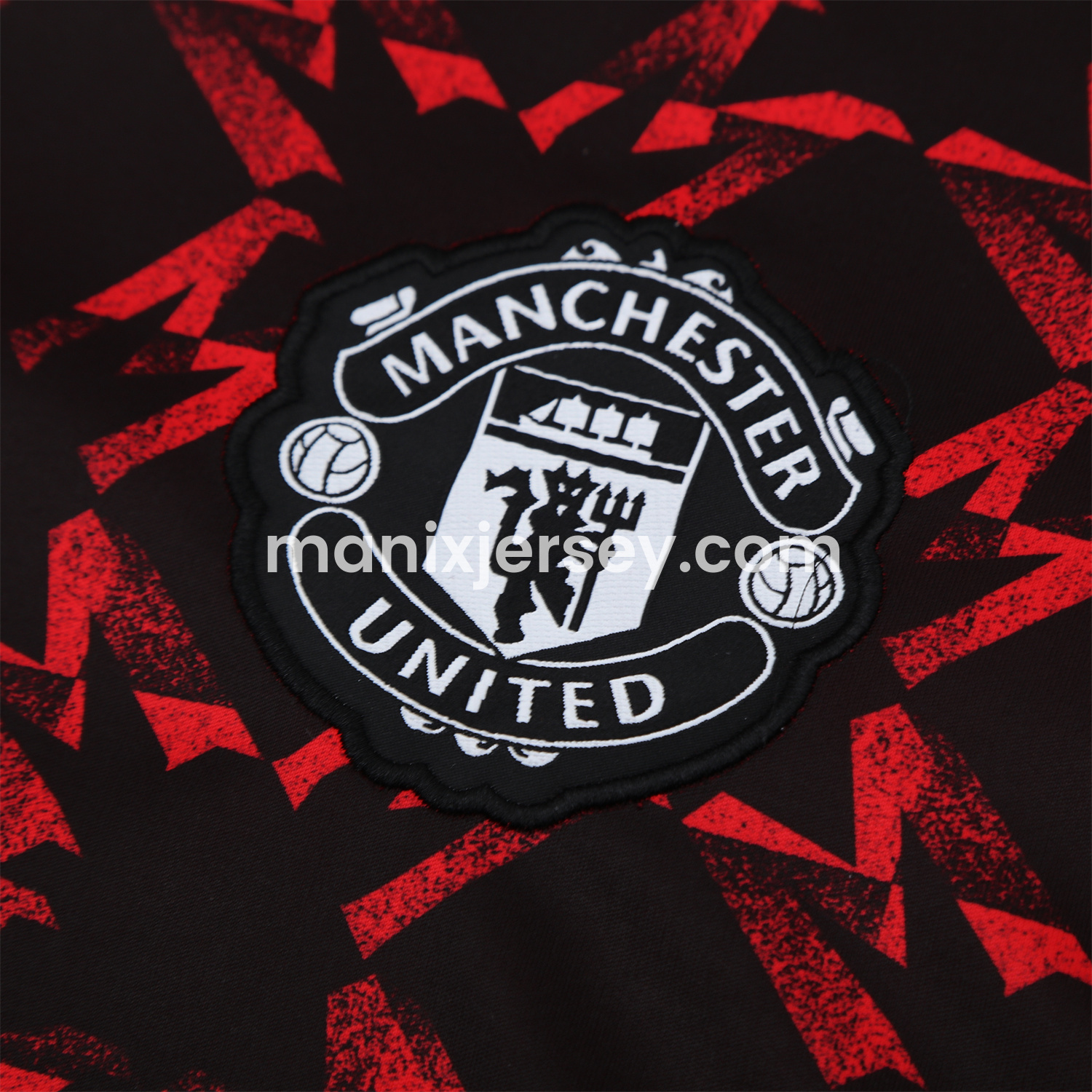 ManixJersey.com | Manchester United 25-26 Pre-Match Short-Sleeve Training Set - Red Top & Black Shorts -Customize Name, Number and Patch | Worldwide Shipping