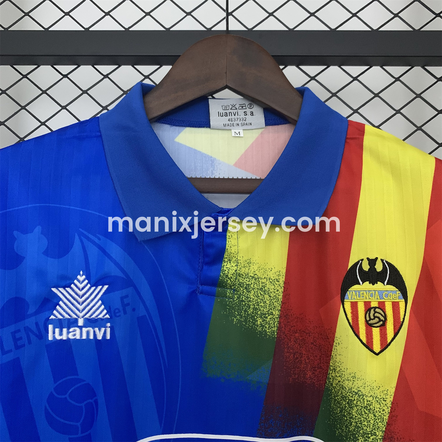 ManixJersey.com | Retro Valencia 1995-96 Away Jersey -Customize Name, Number and Patch | Worldwide Shipping