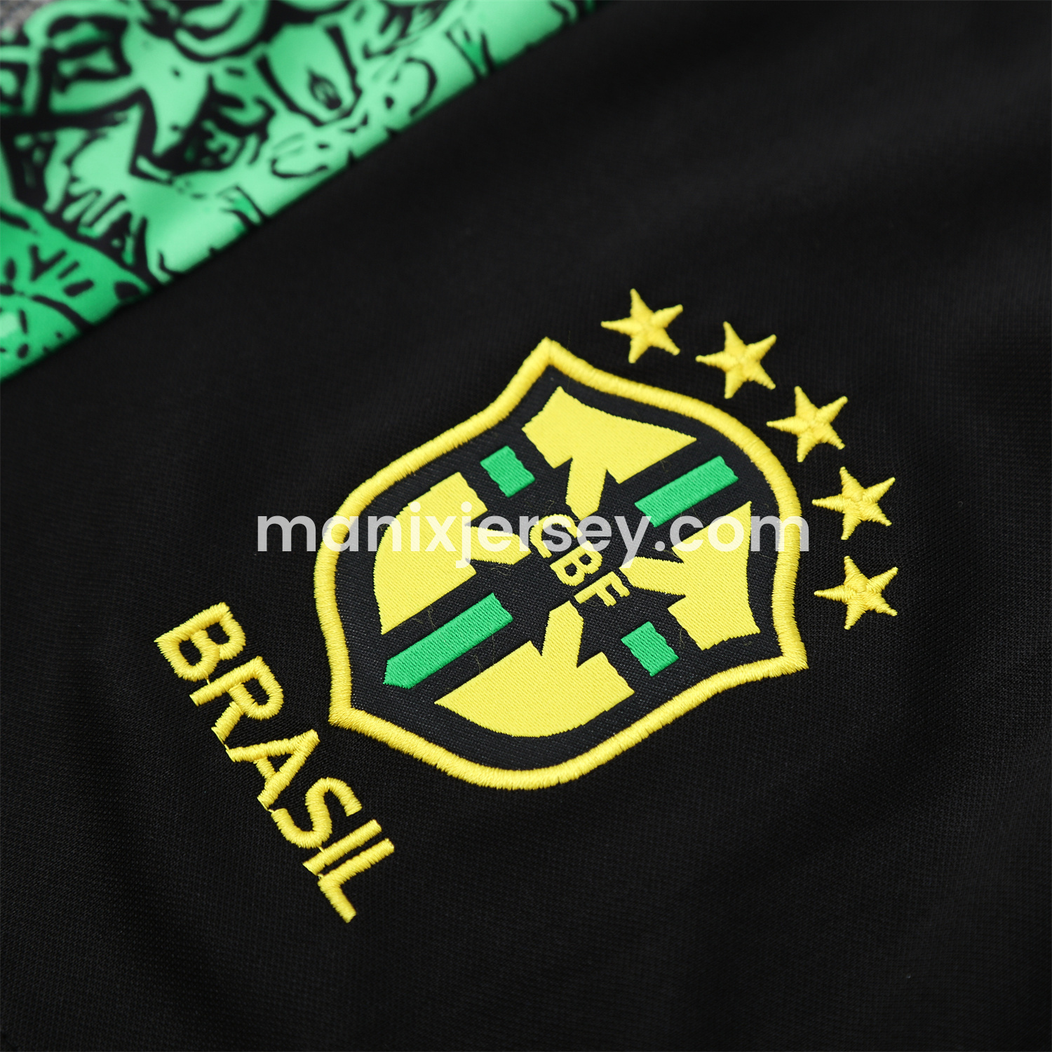 ManixJersey.com | Brazil 25-26 Green Jesus Statue Vest Training Set - Green Vest & Black Shorts -Customize Name, Number and Patch | Worldwide Shipping