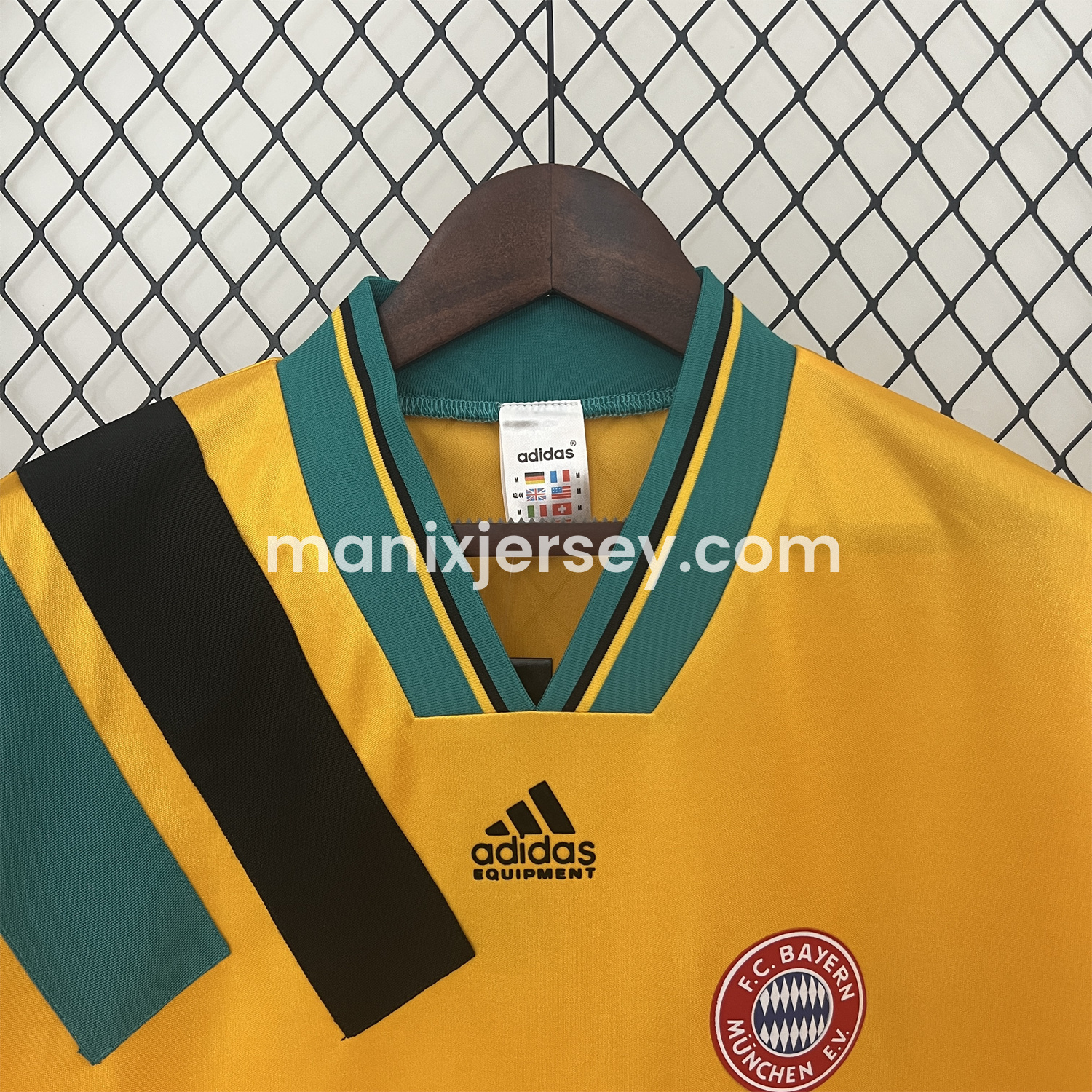 ManixJersey.com | Retro Bayern Munich 1993-95 Away Jersey -Customize Name, Number and Patch | Worldwide Shipping