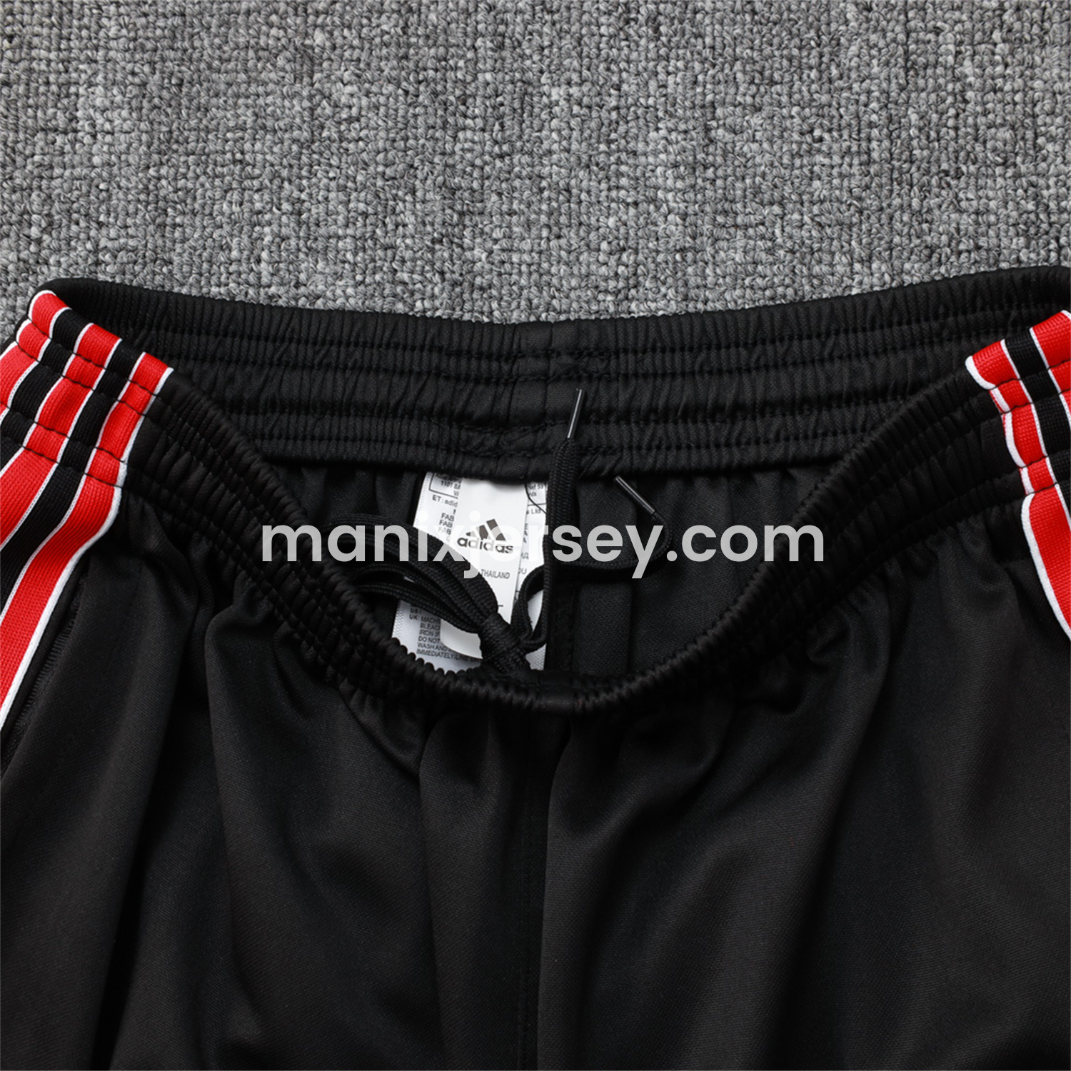 ManixJersey.com | Manchester United 25-26 Originals Terrace Icon Jacket Training Tracksuit - Black -Customize Name, Number and Patch | Worldwide Shipping