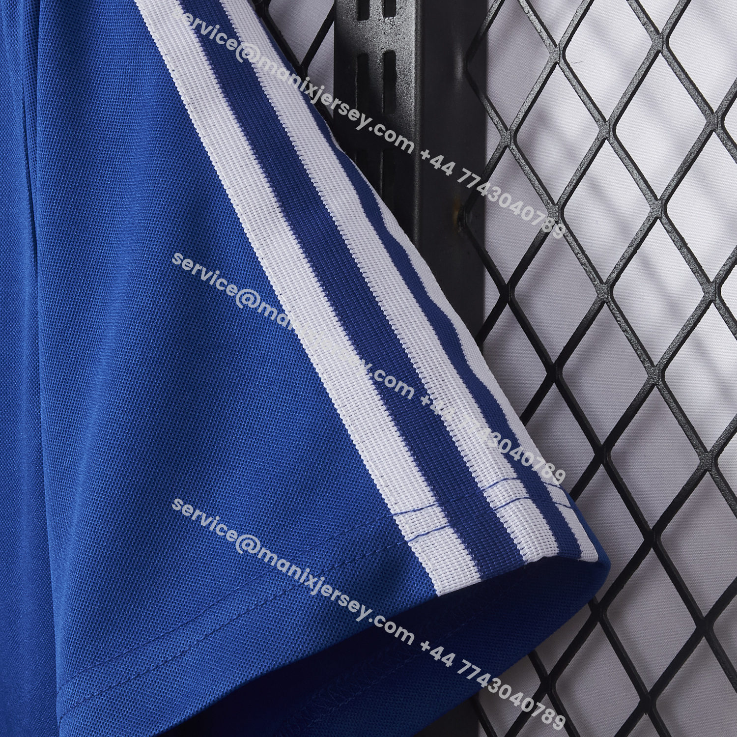 ManixJersey.com | Retro Hamburger SV 1979 Away Blue Jersey -Customize Name, Number and Patch | Worldwide Shipping