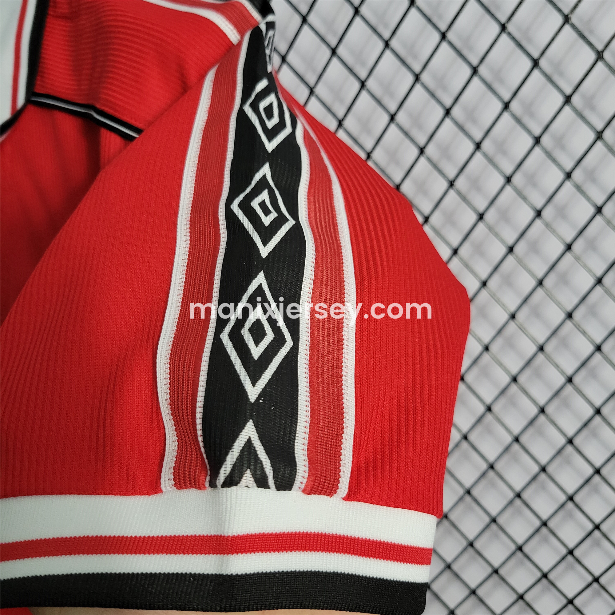 ManixJersey.com | Retro Manchester United 98-99 Home Jersey -Customize Name, Number and Patch | Worldwide Shipping