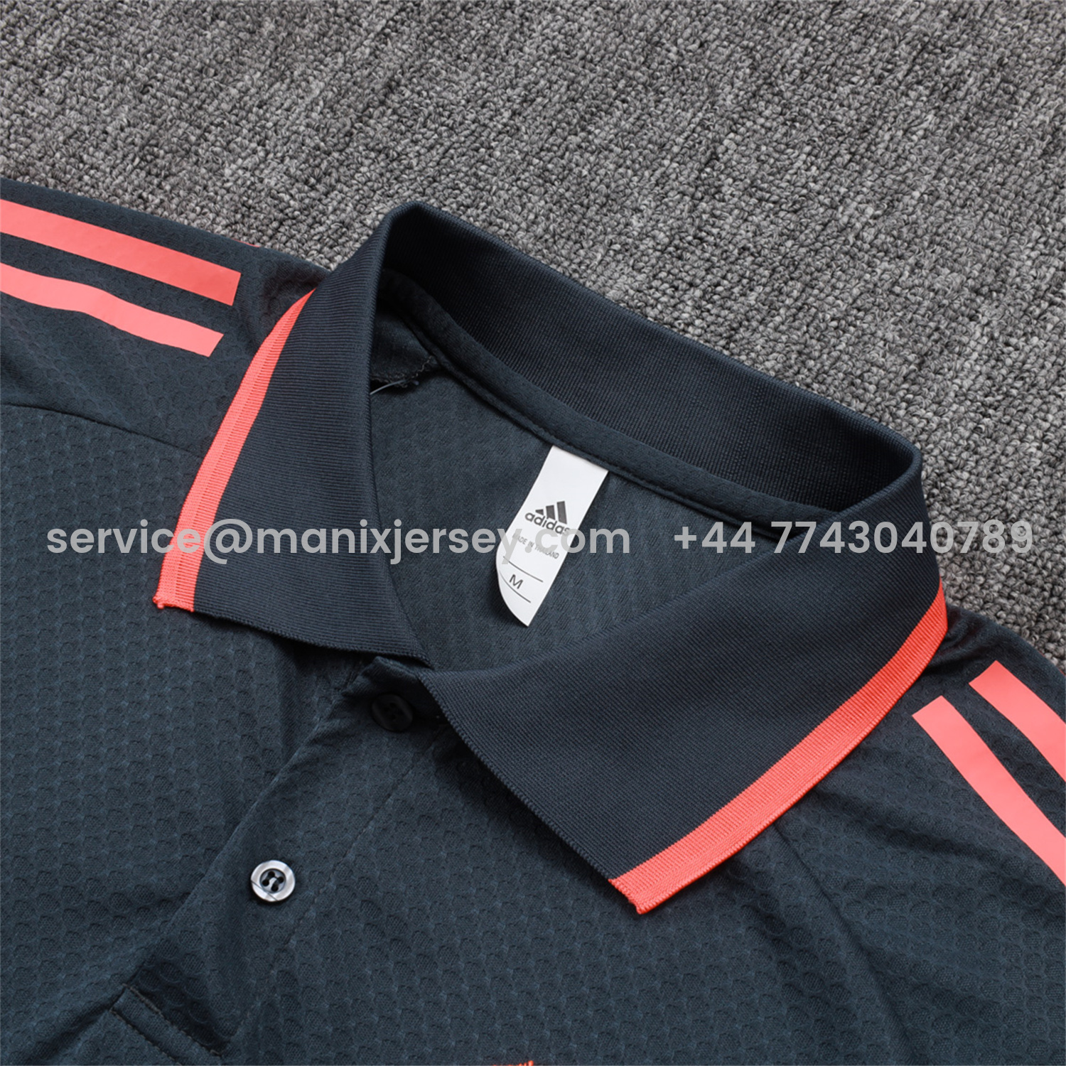 ManixJersey.com | Bayern Munich 25-26 POLO Short-Sleeve Training Set - Deep Grey Top and Pants with Orange Badge -Customize Name, Number and Patch | Worldwide Shipping