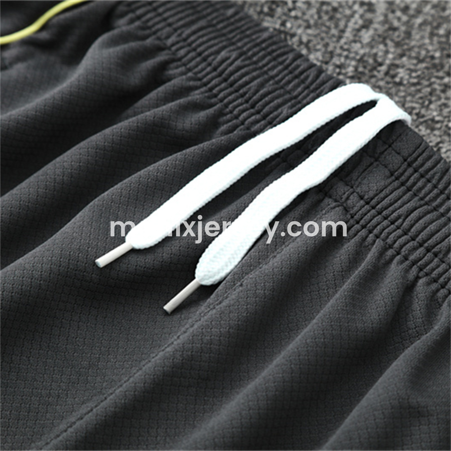 ManixJersey.com | Real Madrid 25-26 Kids Short-Sleeve Training Set - Deep Grey Top and Shorts -Customize Name, Number and Patch | Worldwide Shipping