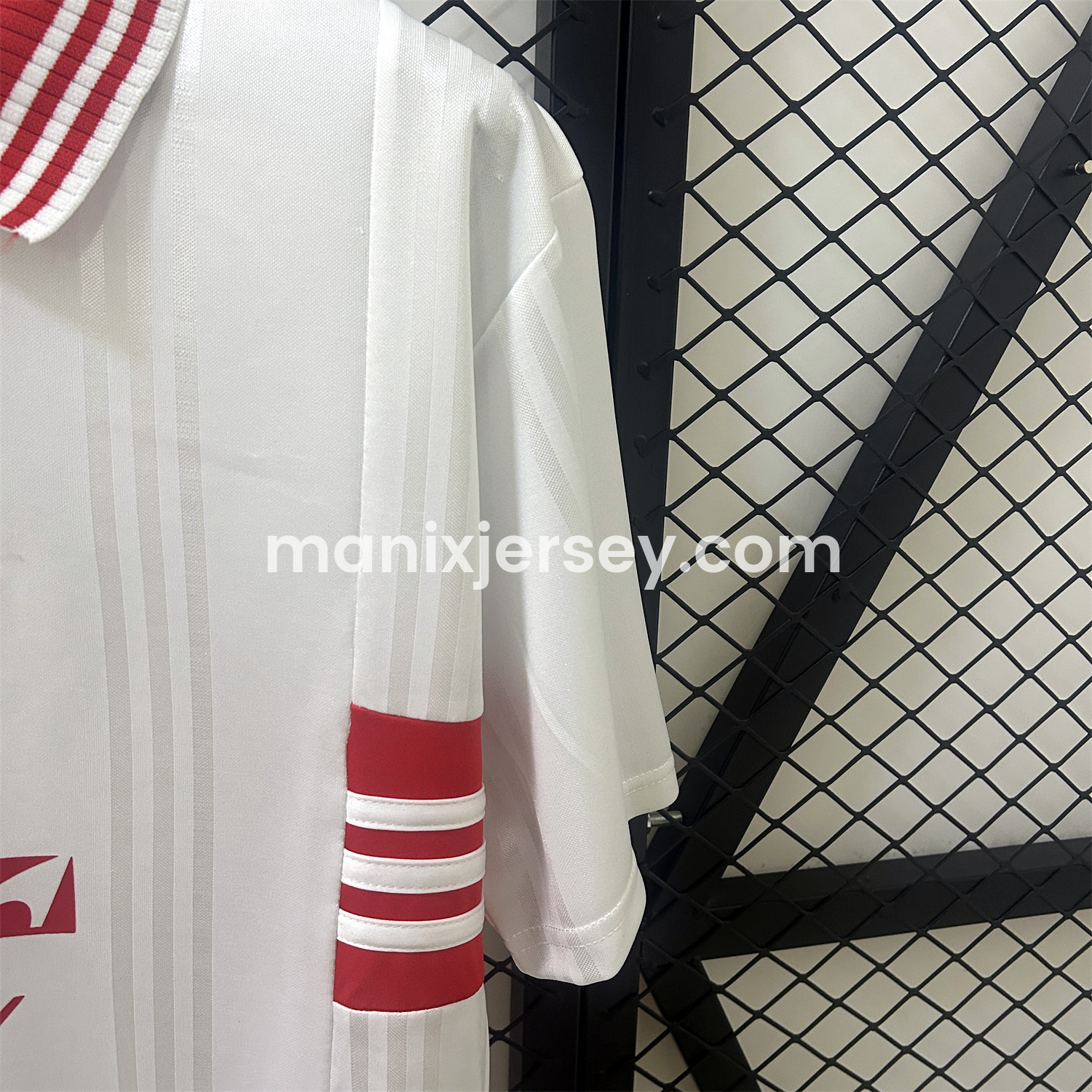ManixJersey.com | Retro Benfica 1997-99 European Away Jersey -Customize Name, Number and Patch | Worldwide Shipping