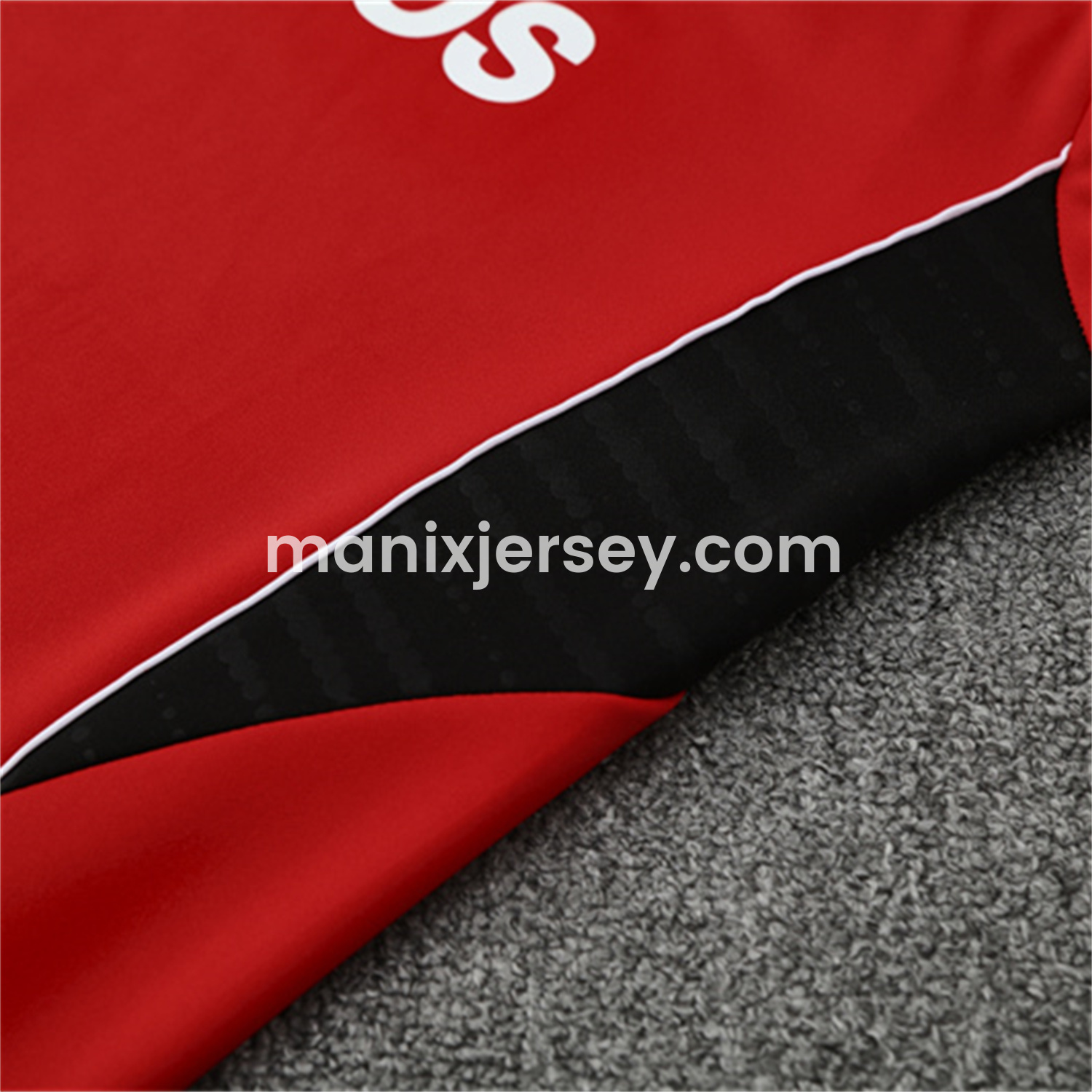 ManixJersey.com | Manchester United 25-26 Long Sleeves Training Set - Red Top & Black Pants -Customize Name, Number and Patch | Worldwide Shipping