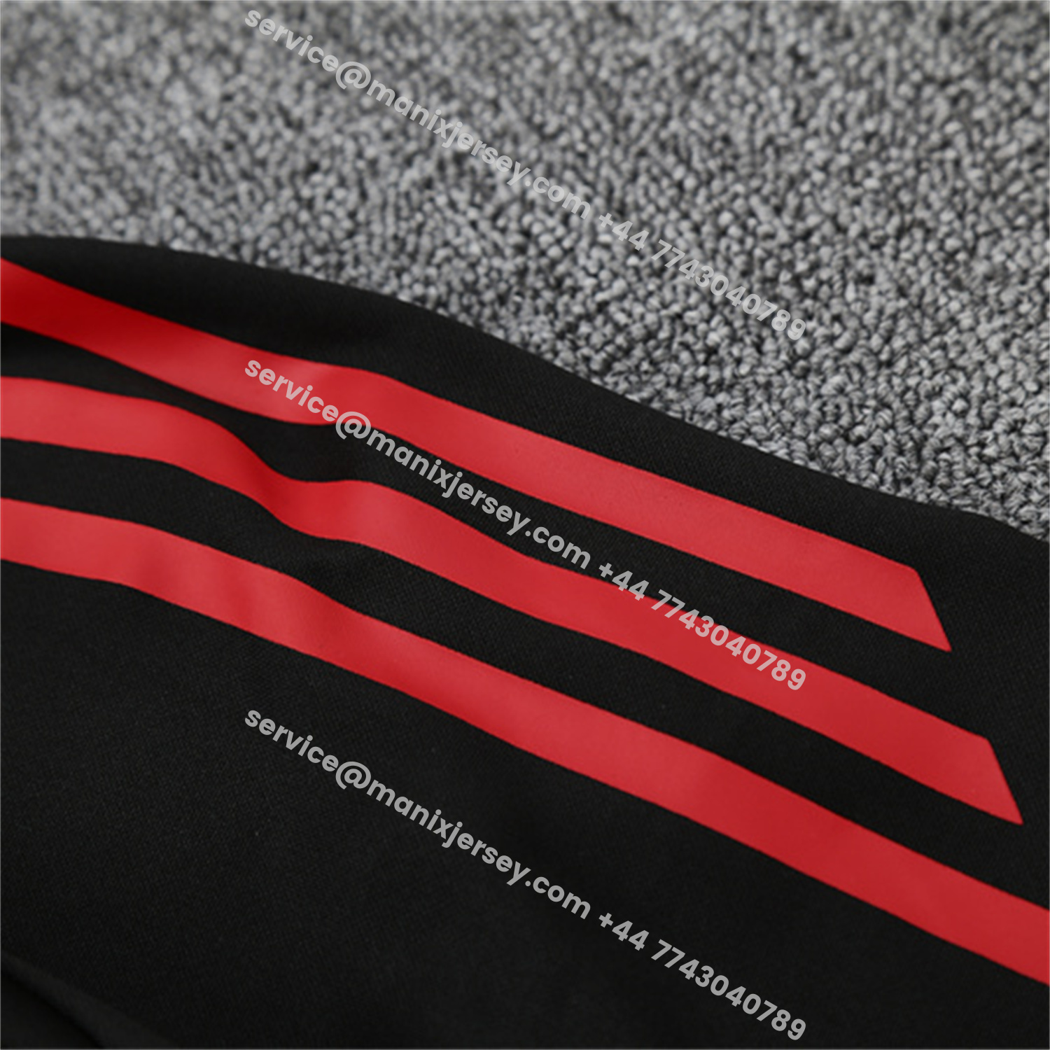 ManixJersey.com | Liver.pool 25-26 Kids Long Sleeve Training Set - Black Top & Black Pants -Customize Name, Number and Patch | Worldwide Shipping