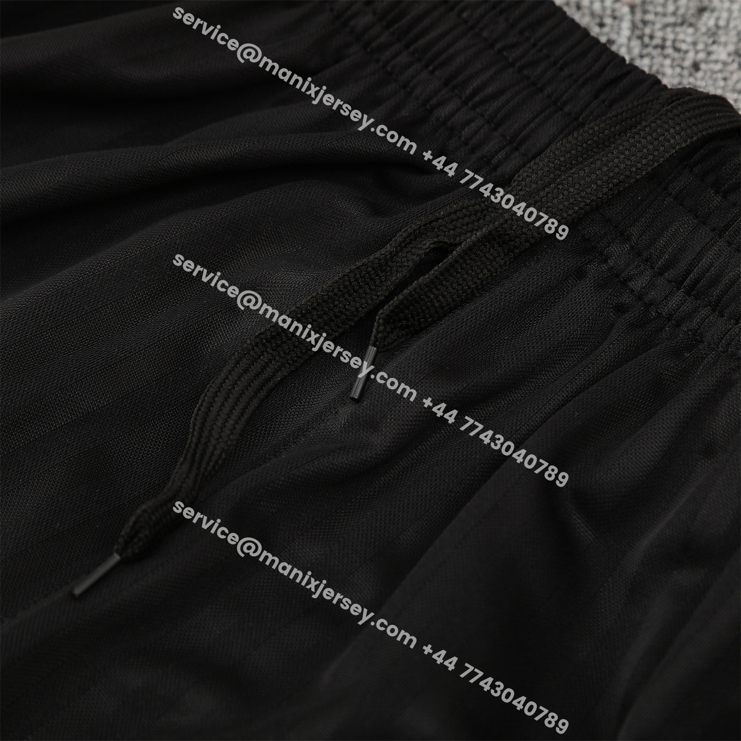 ManixJersey.com | Flamengo 25-26 Short-Sleeve Training Set - Red Top & Black Shorts -Customize Name, Number and Patch | Worldwide Shipping