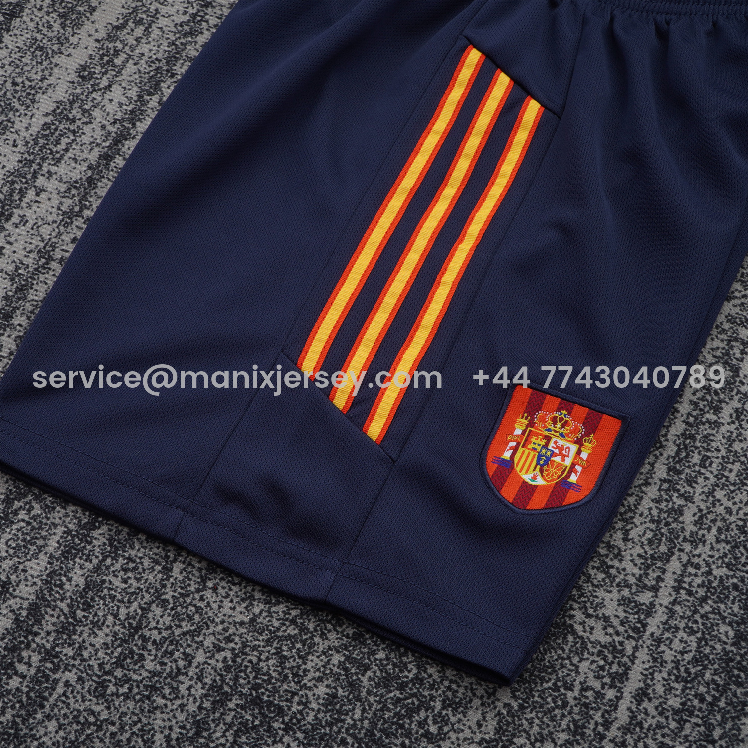 ManixJersey.com | Retro Spain 1996 Away White Kids Kit -Customize Name, Number and Patch | Worldwide Shipping