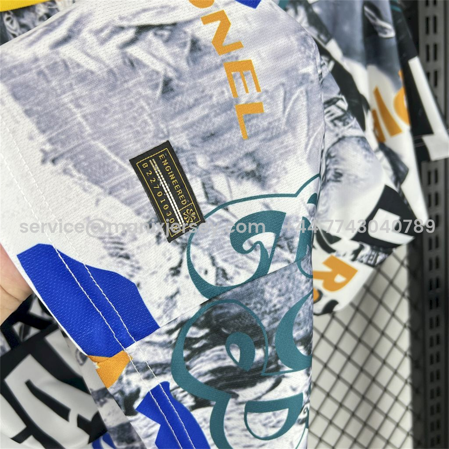 ManixJersey.com | Barcelona 25-26 Ronaldo & Messi White Special Jersey - Fans Version -Customize Name, Number and Patch | Worldwide Shipping