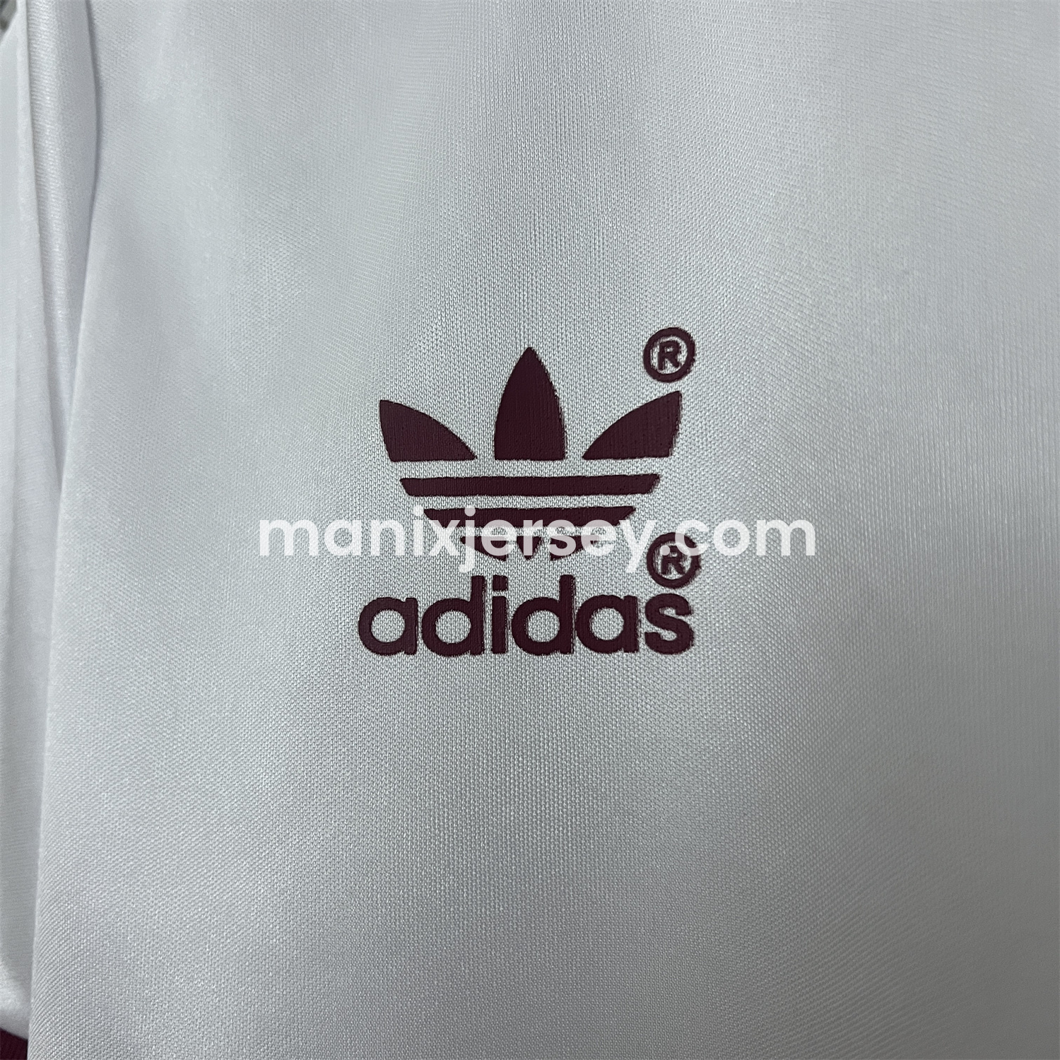 ManixJersey.com | Retro Roma 1992-93 Away Jersey -Customize Name, Number and Patch | Worldwide Shipping