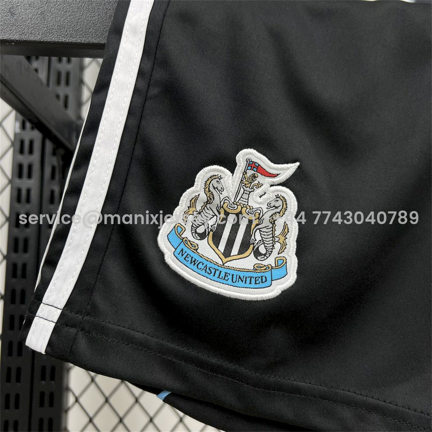ManixJersey.com | Newcastle United 25-26 Home Kids Kit -Customize Name, Number and Patch | Worldwide Shipping