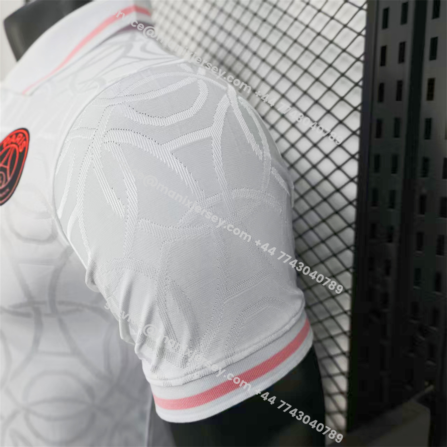ManixJersey.com | Paris Saint-Germain PSG 25-26 White And Pink Pre-Match Training Jersey - Player Version -Customize Name, Number and Patch | Worldwide Shipping