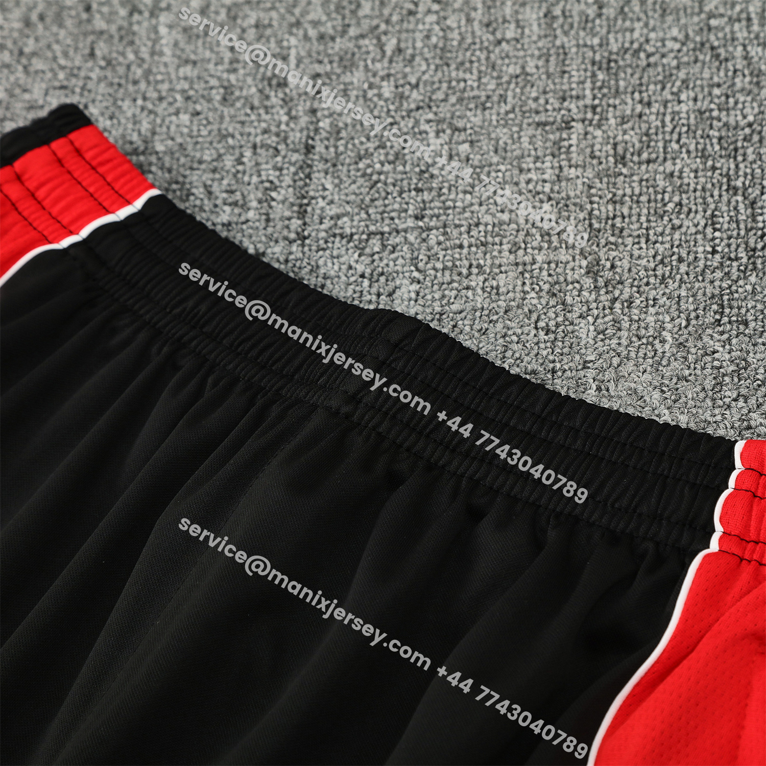 ManixJersey.com | Manchester United 25-26 Short-Sleeve Training Set - Red Edge White Top & Black Shorts -Customize Name, Number and Patch | Worldwide Shipping