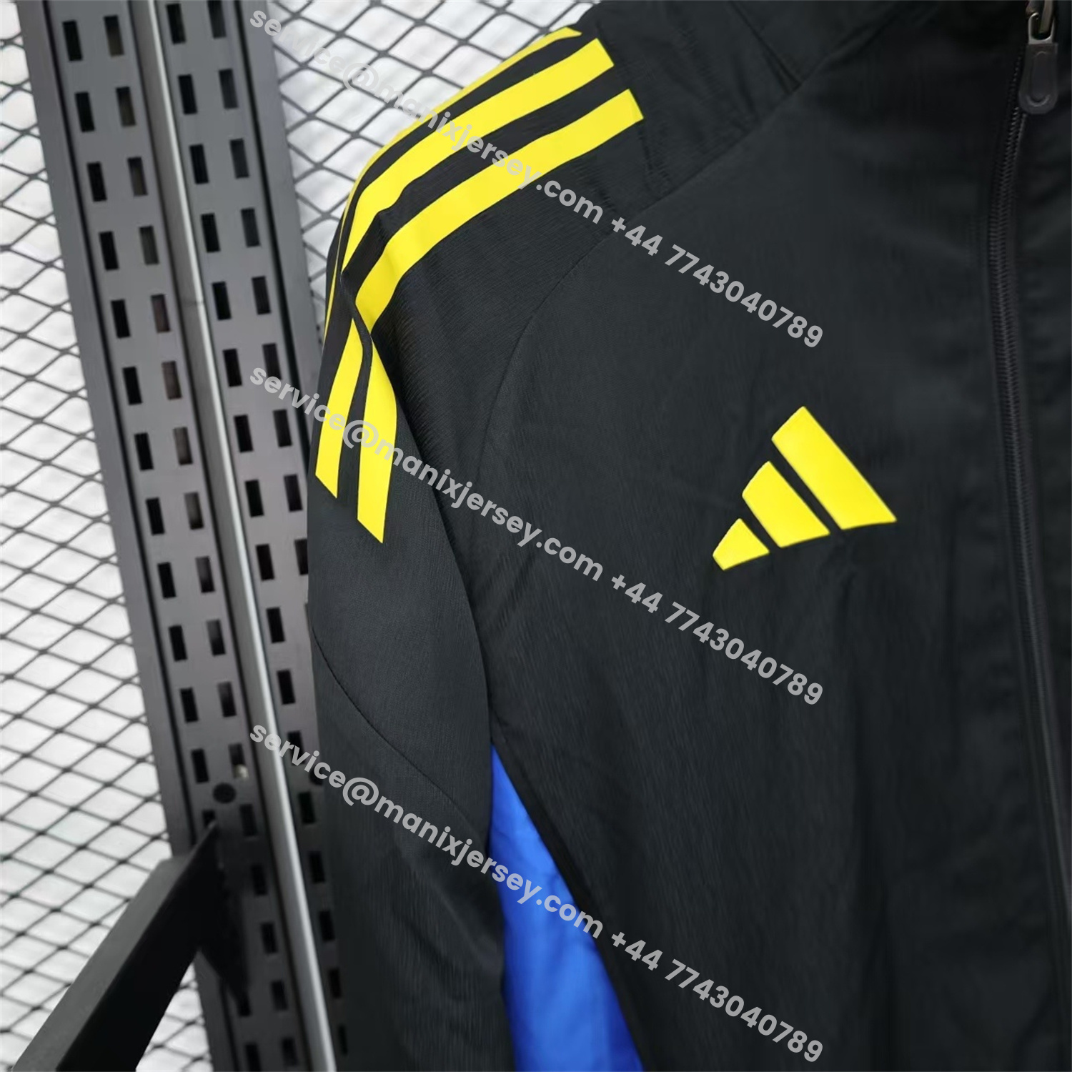 ManixJersey.com | Manchester United 25-26 Black Windbreaker Jacket - Deep Green -Customize Name, Number and Patch | Worldwide Shipping