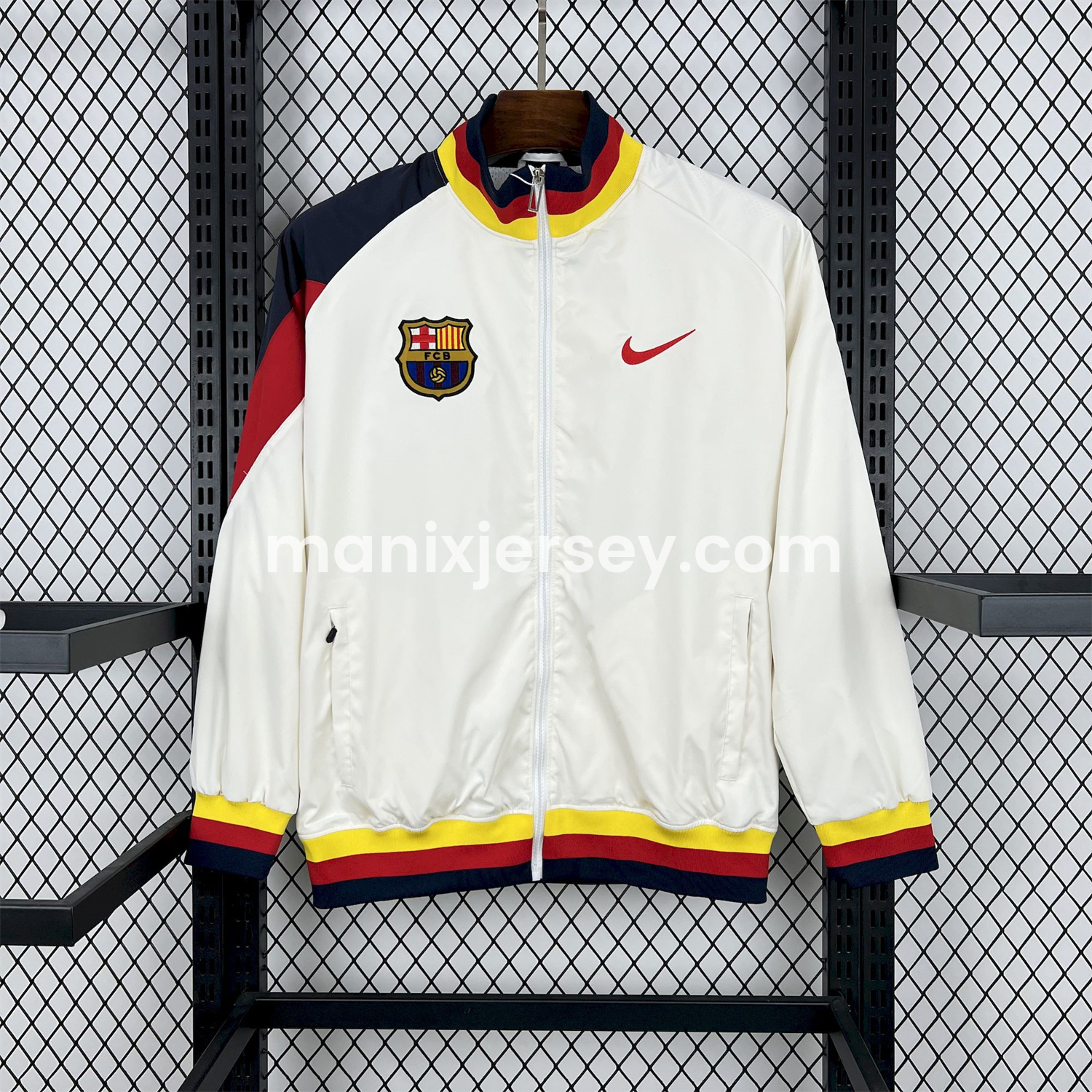 ManixJersey.com | Retro Barcelona 1994-95 Player Windbreaker - White -Customize Name, Number and Patch | Worldwide Shipping