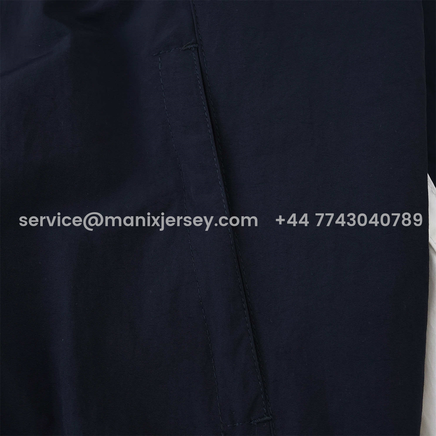 ManixJersey.com | Real Madrid 25-26 Throwback Windbreaker Jacket - Black -Customize Name, Number and Patch | Worldwide Shipping