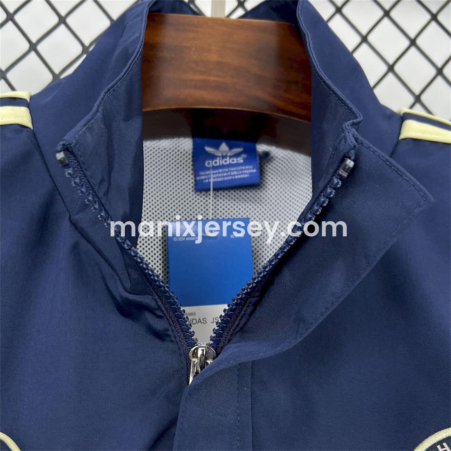 ManixJersey.com | Retro C.H.E.L.S.E.A 2012-13 Player Windbreaker - Blue -Customize Name, Number and Patch | Worldwide Shipping