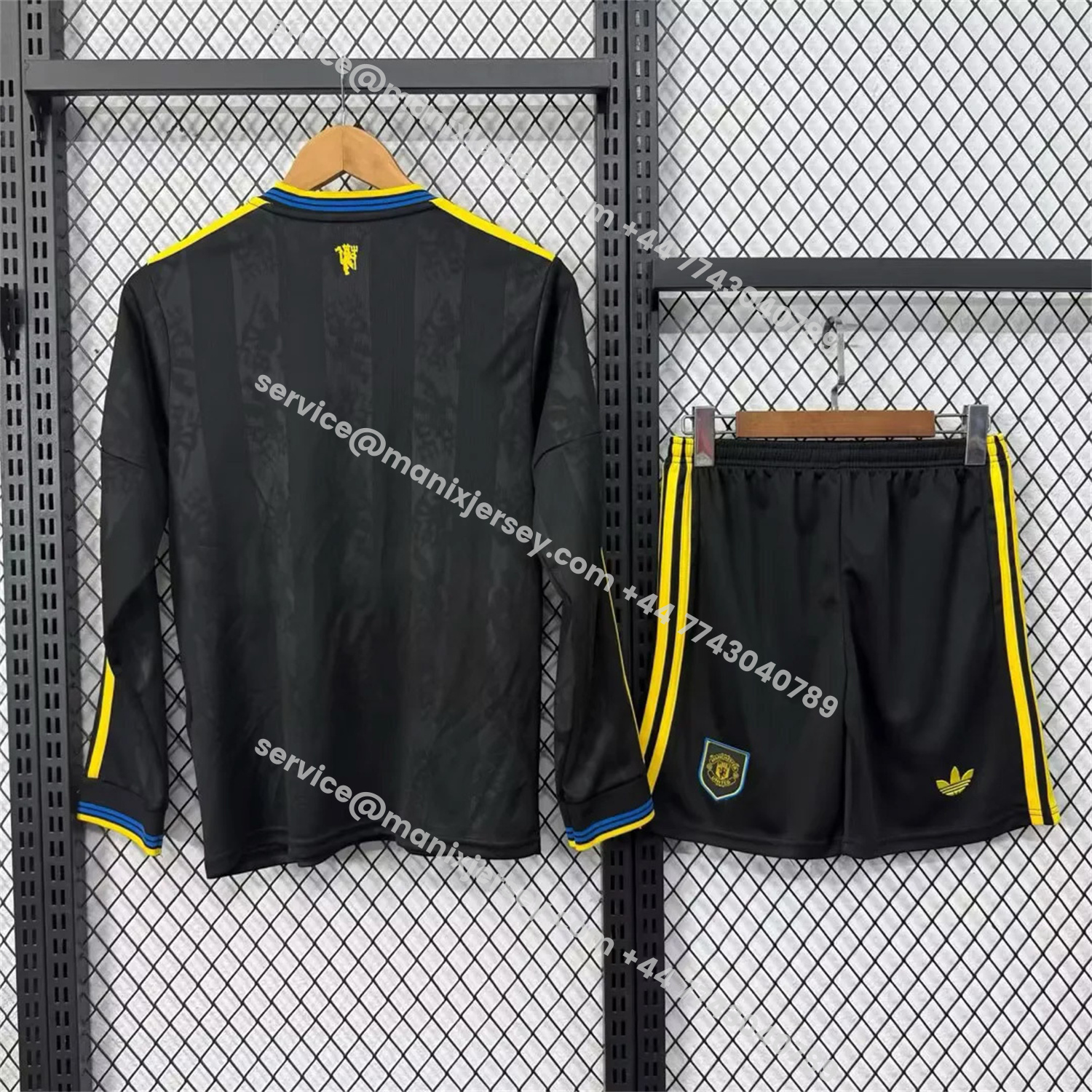 ManixJersey.com | Manchester United 25-26 Third Black Long Sleeves Kids Kit -Customize Name, Number and Patch | Worldwide Shipping