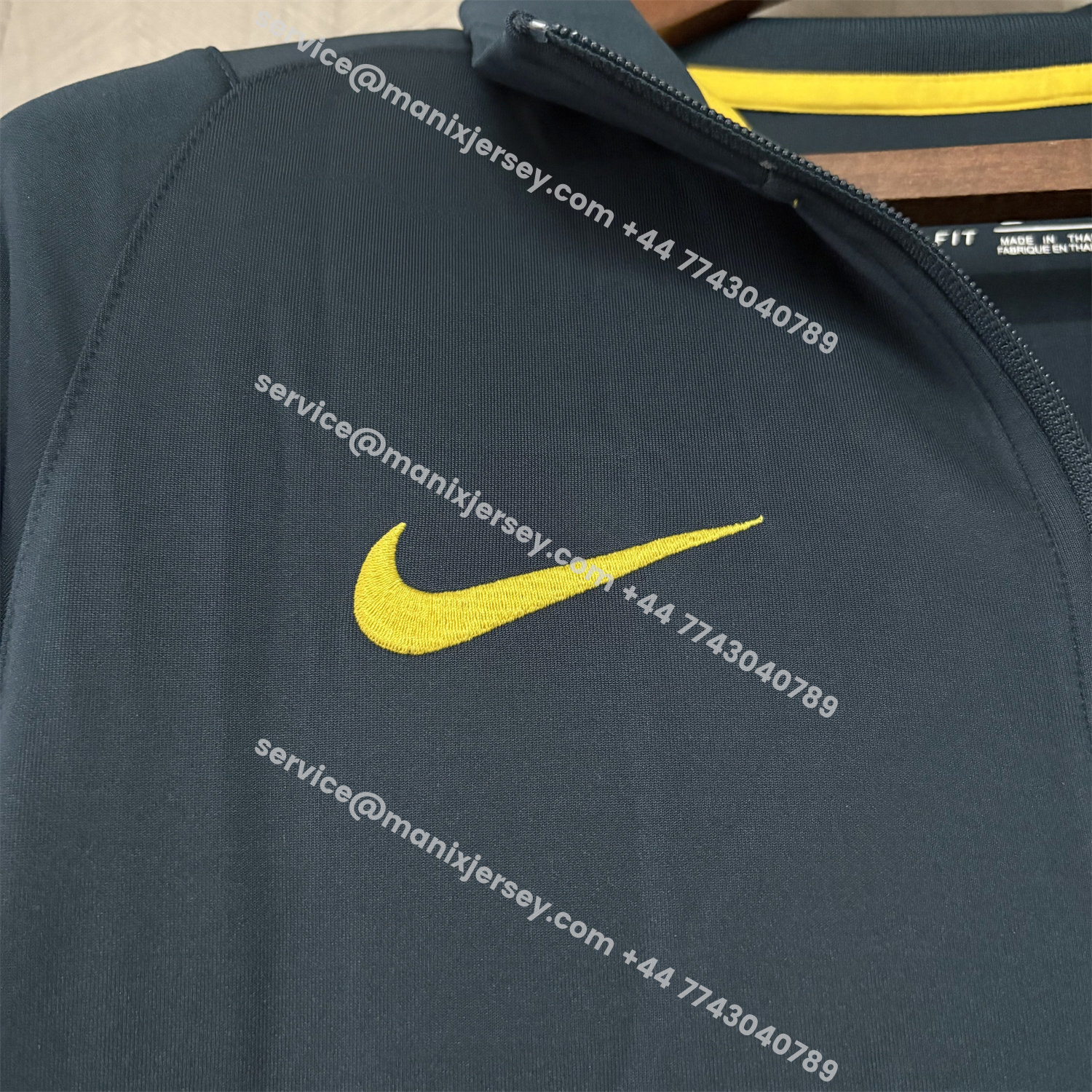 ManixJersey.com | Retro Brazil 2022 Pre-Match Dark Blue Unsponsored Windbreaker -Customize Name, Number and Patch | Worldwide Shipping