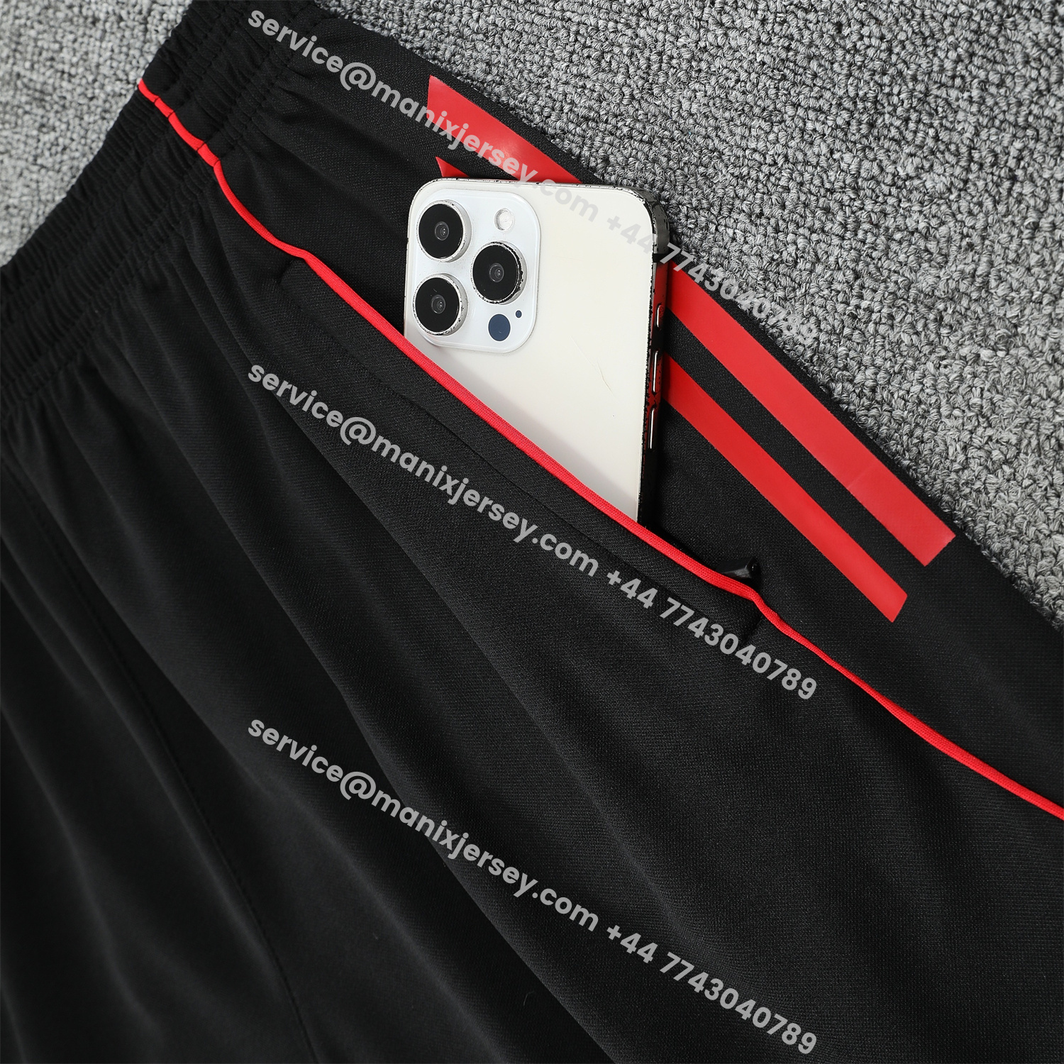 ManixJersey.com | Manchester United 25-26 Vest Training Set - Pure Red Vest & Black Shorts -Customize Name, Number and Patch | Worldwide Shipping