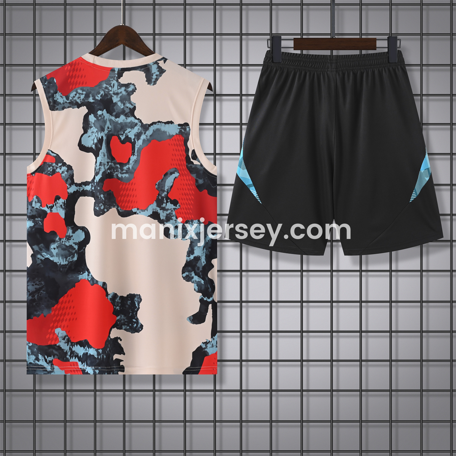 ManixJersey.com | Bayern Munich 24-25 Pre-Match Vest Training Set - CamouflageTop & Black Shorts -Customize Name, Number and Patch | Worldwide Shipping