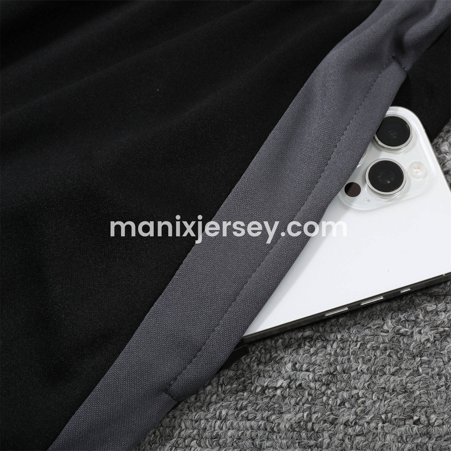 ManixJersey.com | Al Nassr Riyadh Victory 25-26 POLO Short-Sleeve Training Set - Black Top and Pants -Customize Name, Number and Patch | Worldwide Shipping